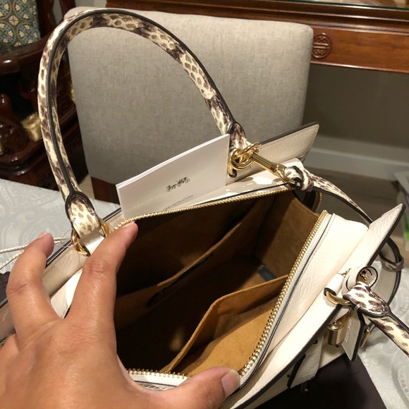 Coach Purse - Picture 7 of 15